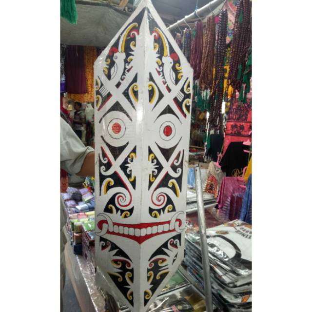 Tameng/perisai dayak ukuran besar