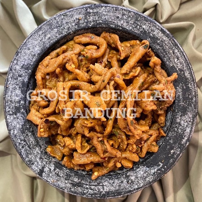 Usus Krispi Crispy Pedas Daun Jeruk Ayam Goreng 1kg 500 Gram Kiloan 2kg Original 1/2 Kg Setengah Kilo