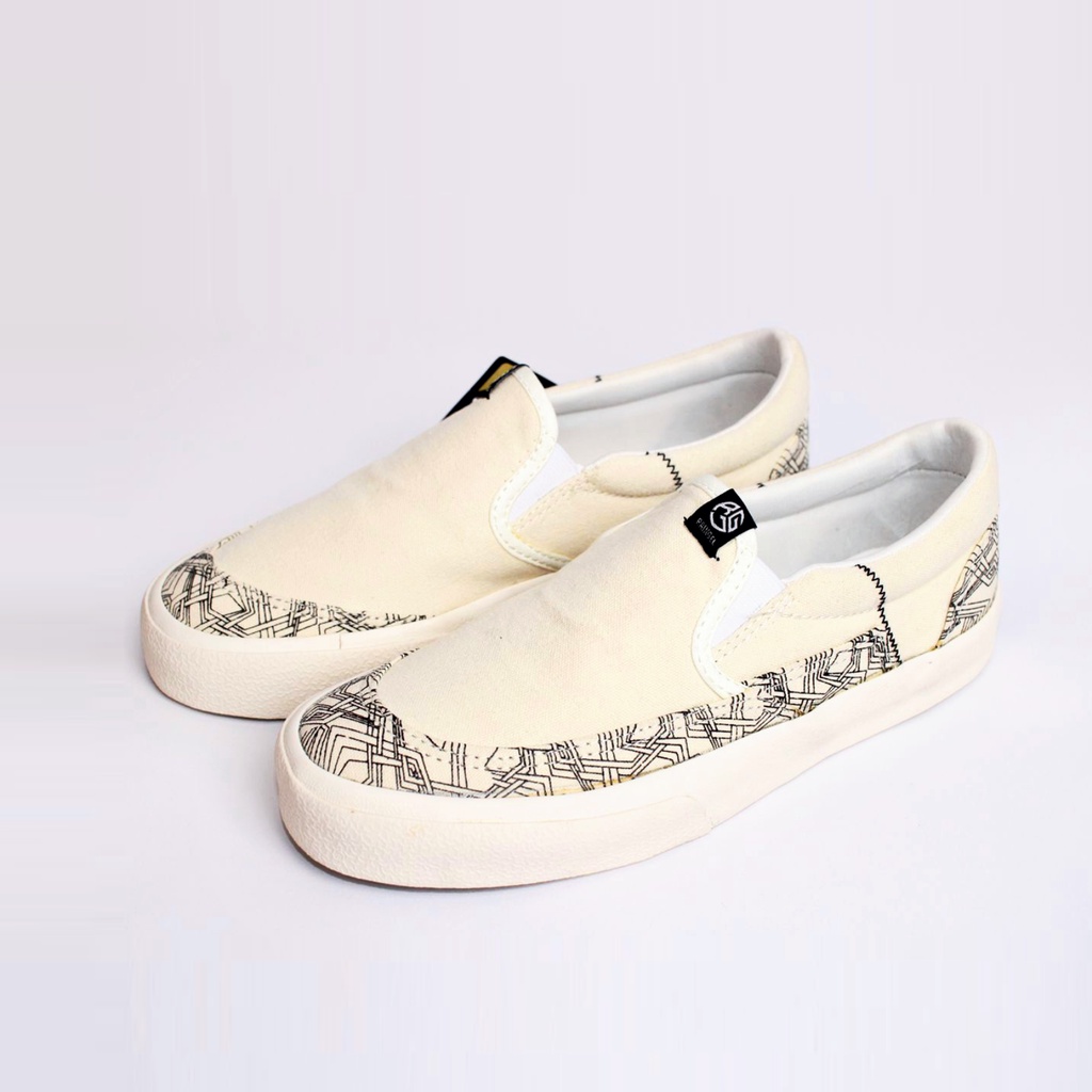 Sepatu lokal Raingel | Slip On | Elektron | Cream